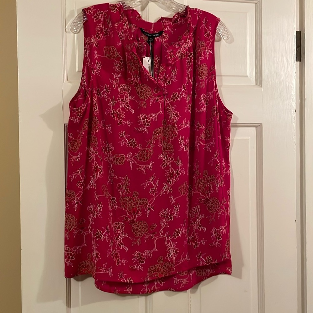 41 Hawthorn flowy top